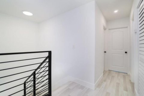 Adosado en alquiler en Coral Springs, Florida, 3 dormitorios, 153.29 m2 № 2085892 - foto 5