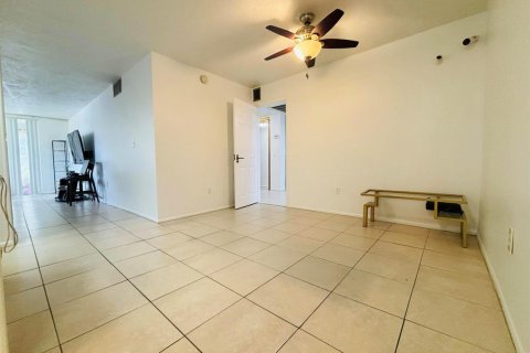 Condo in Plantation, Florida, 1 bedroom  № 2261232 - photo 5