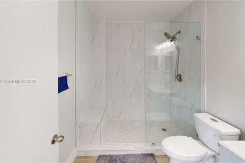 Touwnhouse à vendre à Davie, Floride: 3 chambres, 151.43 m2 № 1946951 - photo 2