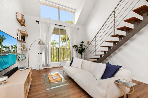 Condominio en venta en Pinecrest, Florida, 1 dormitorio, 74.51 m2 № 2046198 - foto 10