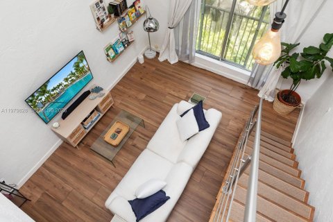 Condominio en venta en Pinecrest, Florida, 1 dormitorio, 74.51 m2 № 2046198 - foto 5