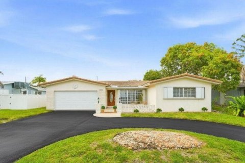 Villa ou maison à Hollywood, Floride 3 chambres, 211.35 m2 № 2085135
