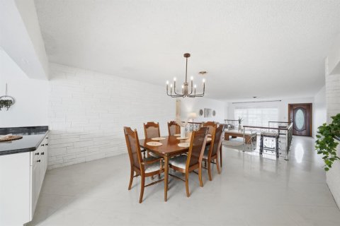 Купить виллу или дом в Холливуд, Флорида 3 комнаты, 211.35м2, № 2085135 - фото 21