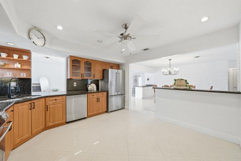 Купить виллу или дом в Холливуд, Флорида 3 комнаты, 211.35м2, № 2085135 - фото 22