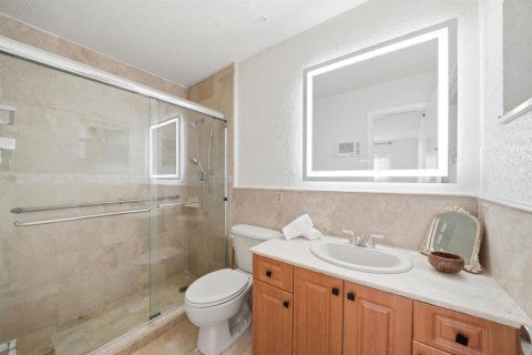 Купить виллу или дом в Холливуд, Флорида 3 комнаты, 211.35м2, № 2085135 - фото 12