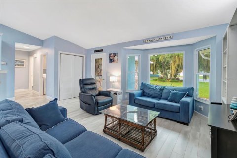 Casa en venta en Spring Hill, Florida, 3 dormitorios, 145.02 m2 № 2266956 - foto 10
