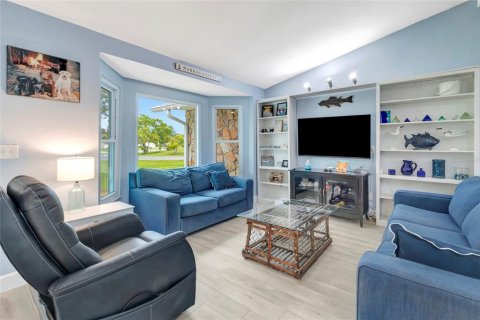 Casa en venta en Spring Hill, Florida, 3 dormitorios, 145.02 m2 № 2266956 - foto 7