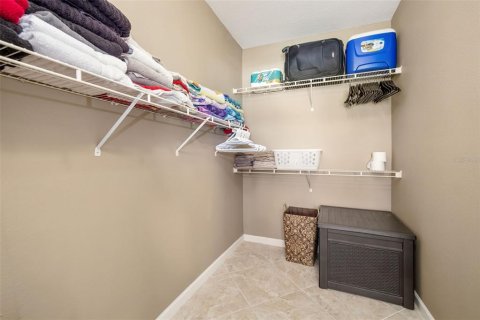 Condo in Seminole, Florida, 2 bedrooms  № 1919486 - photo 14