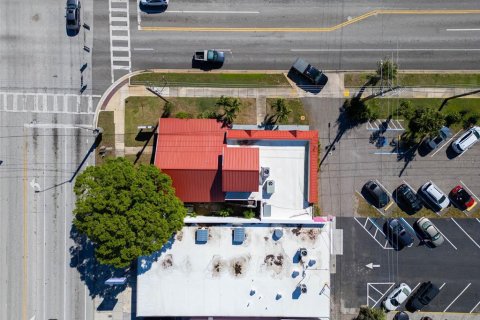Propiedad comercial en venta en Saint Petersburg, Florida, 240.15 m2 № 1585645 - foto 6