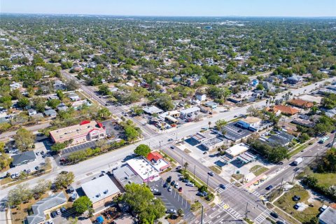 Propiedad comercial en venta en Saint Petersburg, Florida, 240.15 m2 № 1585645 - foto 8