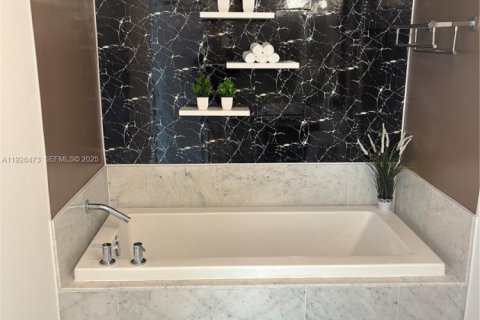 Studio in the Condo in Miami, Florida № 1986603 - photo 21