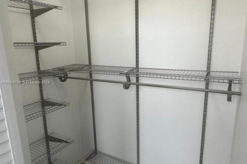 Copropriété à louer à Fort Lauderdale, Floride: 2 chambres, 100.61 m2 № 2179096 - photo 11
