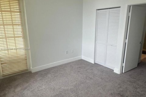 Copropriété à louer à Fort Lauderdale, Floride: 2 chambres, 100.61 m2 № 2179096 - photo 10