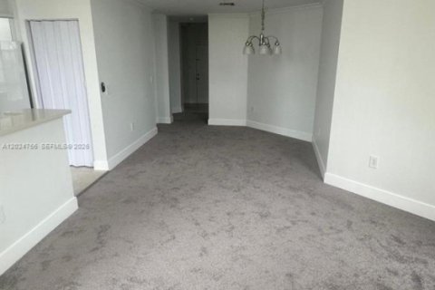 Copropriété à louer à Fort Lauderdale, Floride: 2 chambres, 100.61 m2 № 2179096 - photo 5