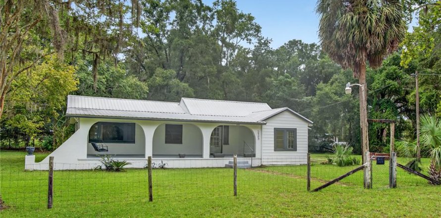 Villa ou maison à Trenton, Floride 2 chambres, 129.51 m2 № 1902291
