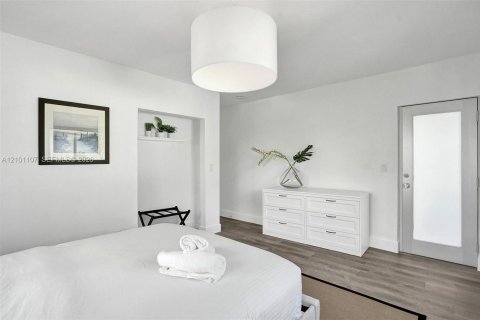Apartment in Miami Beach, Florida 2 bedrooms, 92.9 sq.m. № 2401337 - photo 30