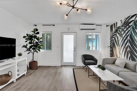 Apartment in Miami Beach, Florida 2 bedrooms, 92.9 sq.m. № 2401337 - photo 12