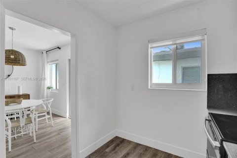 Apartment in Miami Beach, Florida 2 bedrooms, 92.9 sq.m. № 2401337 - photo 26