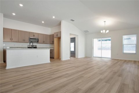Villa ou maison à louer à Davenport, Floride: 4 chambres, 178.19 m2 № 2148873 - photo 6