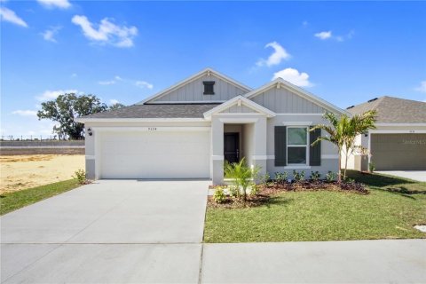 Villa ou maison à louer à Davenport, Floride: 4 chambres, 178.19 m2 № 2148873 - photo 2
