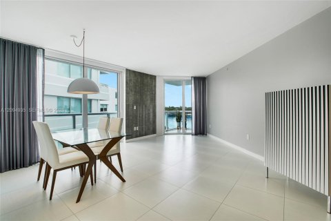 Condo in Bay Harbor Islands, Florida, 2 bedrooms  № 2384898 - photo 9