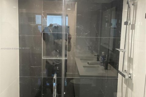 Condominio en venta en Hallandale Beach, Florida, 1 dormitorio, 77.29 m2 № 1984739 - foto 21