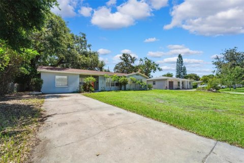 Villa ou maison à vendre à Saint Petersburg, Floride: 3 chambres, 130.99 m2 № 1819184 - photo 1