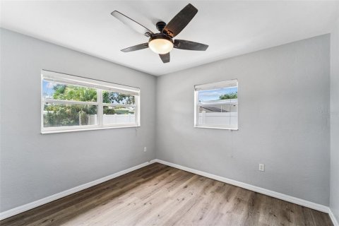 Villa ou maison à vendre à Saint Petersburg, Floride: 3 chambres, 130.99 m2 № 1819184 - photo 17