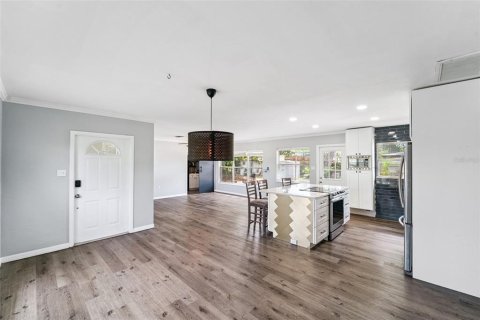 Villa ou maison à vendre à Saint Petersburg, Floride: 3 chambres, 130.99 m2 № 1819184 - photo 5