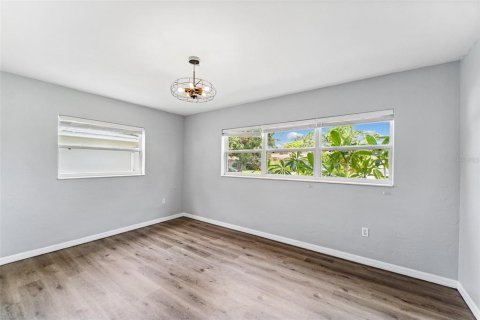Villa ou maison à vendre à Saint Petersburg, Floride: 3 chambres, 130.99 m2 № 1819184 - photo 19