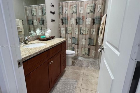 Купить таунхаус в Хомстед, Флорида 4 спальни, 177.07м2, № 1970236 - фото 13