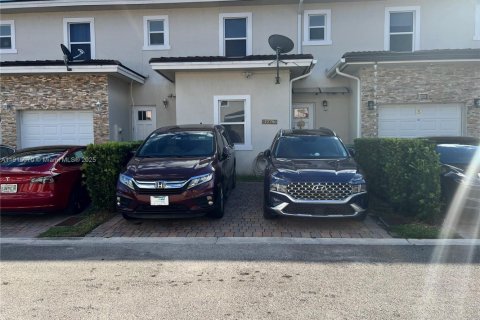 Купить таунхаус в Хомстед, Флорида 4 спальни, 177.07м2, № 1970236 - фото 21