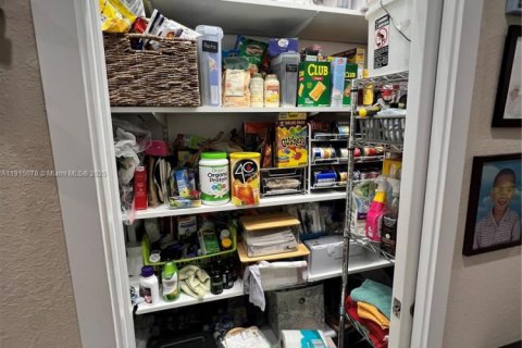 Купить таунхаус в Хомстед, Флорида 4 спальни, 177.07м2, № 1970236 - фото 5