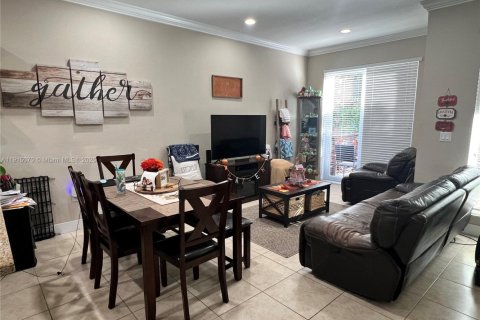 Купить таунхаус в Хомстед, Флорида 4 спальни, 177.07м2, № 1970236 - фото 3