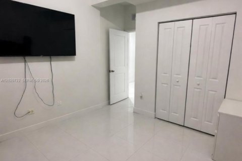 Casa en venta en Homestead, Florida, 4 dormitorios, 144.46 m2 № 2154884 - foto 11