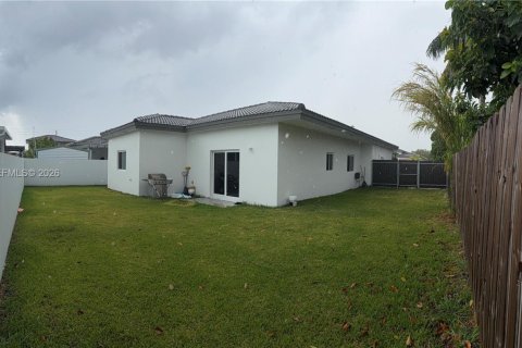 Casa en venta en Homestead, Florida, 4 dormitorios, 144.46 m2 № 2154884 - foto 13
