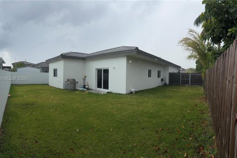 Casa en venta en Homestead, Florida, 4 dormitorios, 144.46 m2 № 2154884 - foto 14