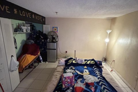 Condominio en venta en Miami, Florida, 1 dormitorio, 88.44 m2 № 1050022 - foto 1