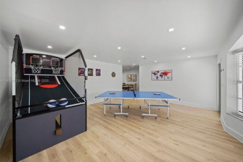 Villa ou maison à vendre à Miami, Floride: 5 chambres, 320.61 m2 № 1956900 - photo 7