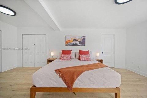 Villa ou maison à vendre à Miami, Floride: 5 chambres, 320.61 m2 № 1956900 - photo 9