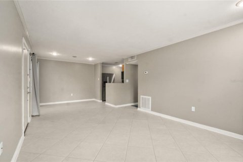 Copropriété à vendre à Orlando, Floride: 2 chambres, 83.61 m2 № 1847479 - photo 11