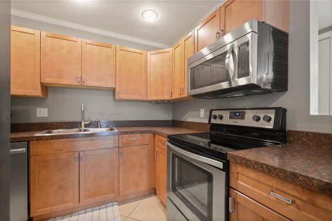 Copropriété à vendre à Orlando, Floride: 2 chambres, 83.61 m2 № 1847479 - photo 2