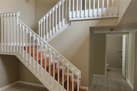 Villa ou maison à louer à Miami, Floride: 4 chambres, 242.75 m2 № 1948790 - photo 20