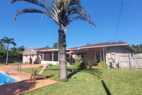 Купить виллу или дом в Холливуд, Флорида 4 спальни, 229.1м2, № 1965706 - фото 16