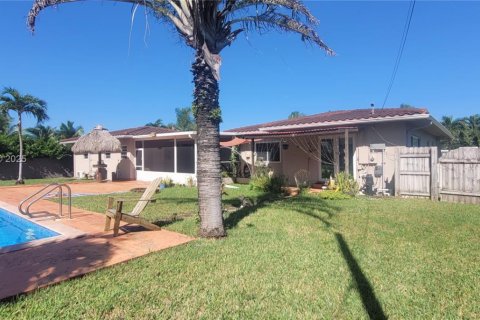 Купить виллу или дом в Холливуд, Флорида 4 спальни, 229.1м2, № 1965706 - фото 15