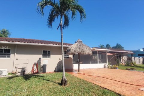 Купить виллу или дом в Холливуд, Флорида 4 спальни, 229.1м2, № 1965706 - фото 14