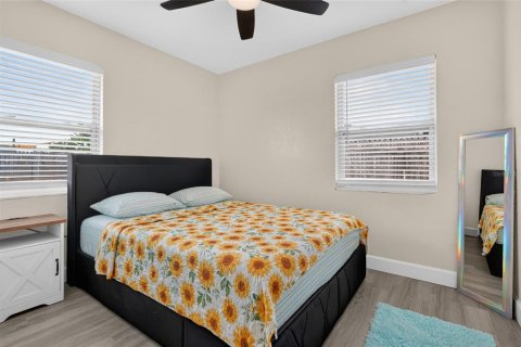 Villa ou maison à vendre à Bradenton, Floride: 3 chambres, 100.89 m2 № 2284690 - photo 24