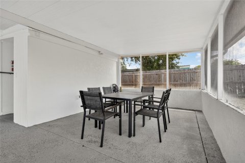Villa ou maison à vendre à Bradenton, Floride: 3 chambres, 100.89 m2 № 2284690 - photo 29