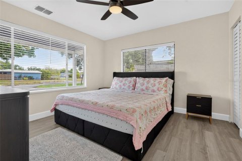 Villa ou maison à vendre à Bradenton, Floride: 3 chambres, 100.89 m2 № 2284690 - photo 17