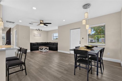 Villa ou maison à vendre à Bradenton, Floride: 3 chambres, 100.89 m2 № 2284690 - photo 7